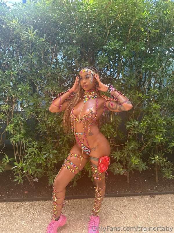 My first Kadooment Day was a success🙂‍↔️🥰do you like my outf..