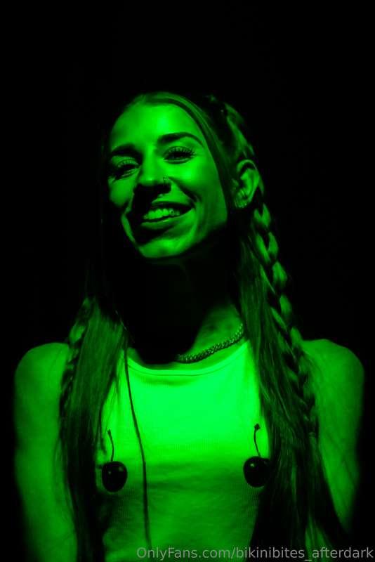 Green Queen.