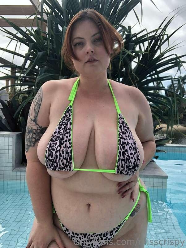 Morning babe, I’m back from a week of work! So many new pics..