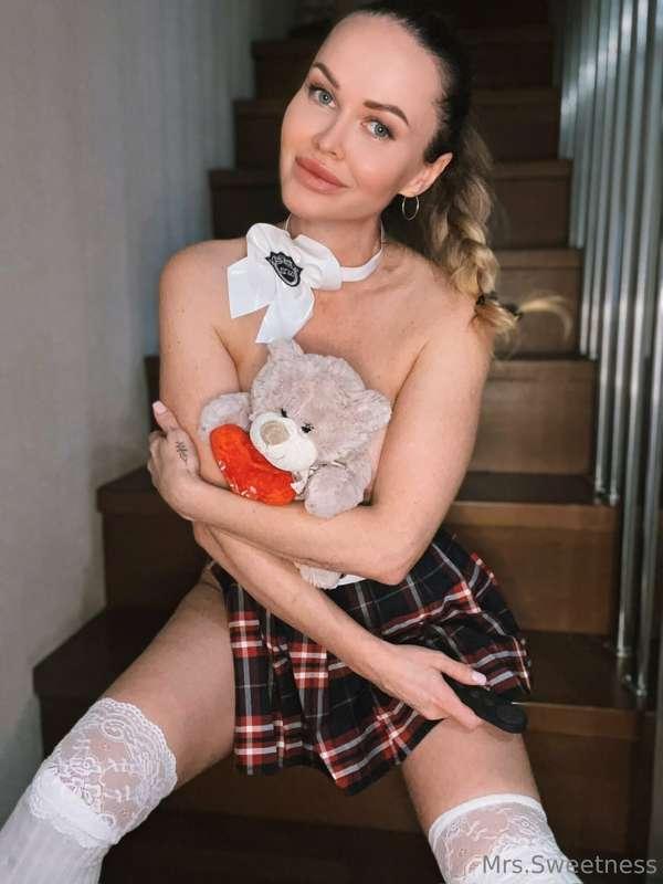 Sunday morning ❤️ Love u guys 🫶🏻🫶🏻🫶🏻 U know what to do with ..