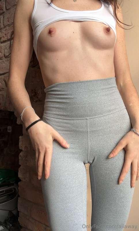 Need someone to come and tickle my arm and suck my tits 