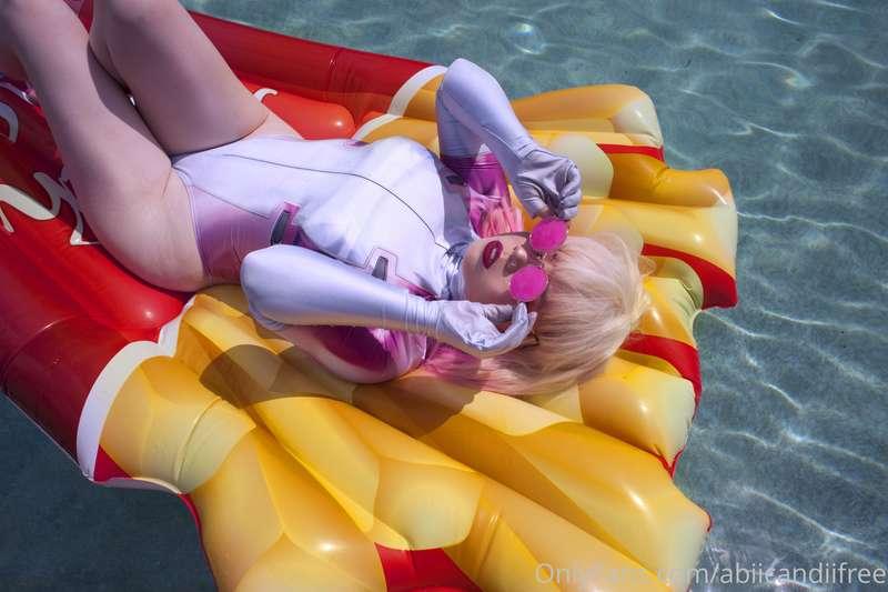 MRAVEL - Gwenpool