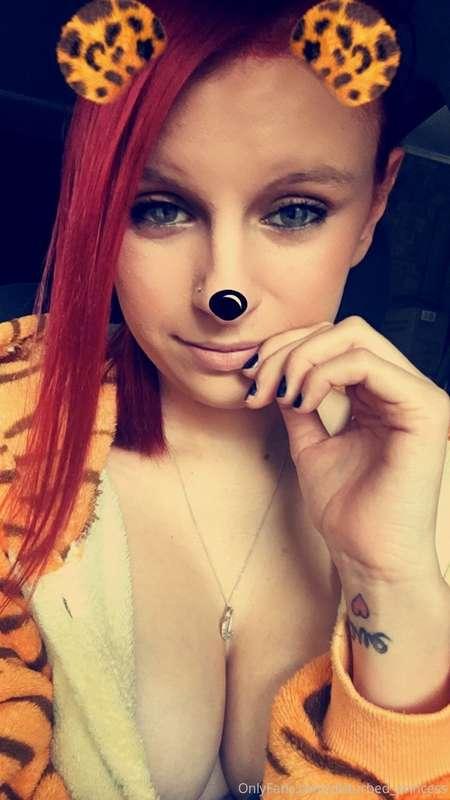 Old photo but I still think it’s pretty sexy. Tell me what y..