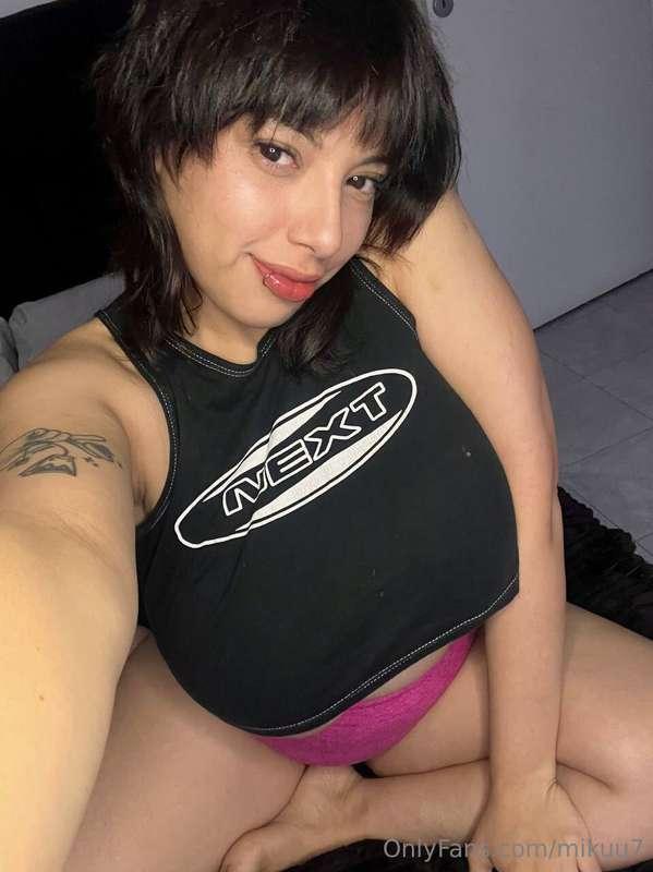 Today I feel like a kitten in sunshine👀relaxed, but always a..