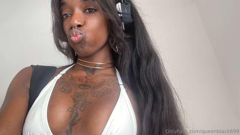 Oggi ho allenato il culo🍑 vieni a controllare il risultato?💦