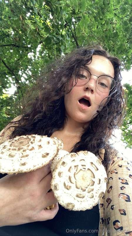 tailorrmoonn image #1