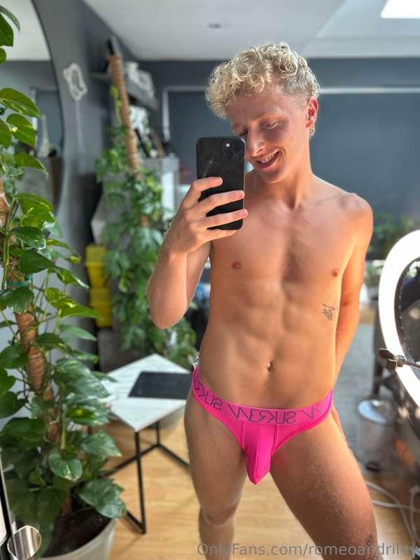 Who Want To See Romeo Take These Off Me 👀😜