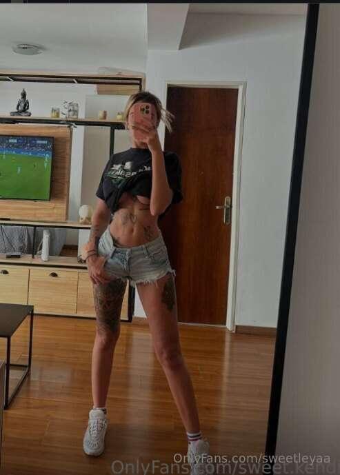 🧡SUBSCRIPTION FOR FREE🧡Horny @sweet.kendi shows her pussy ju..