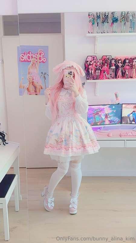 ｡･ﾟ(ﾟ⊃ω⊂ﾟ)ﾟ･｡