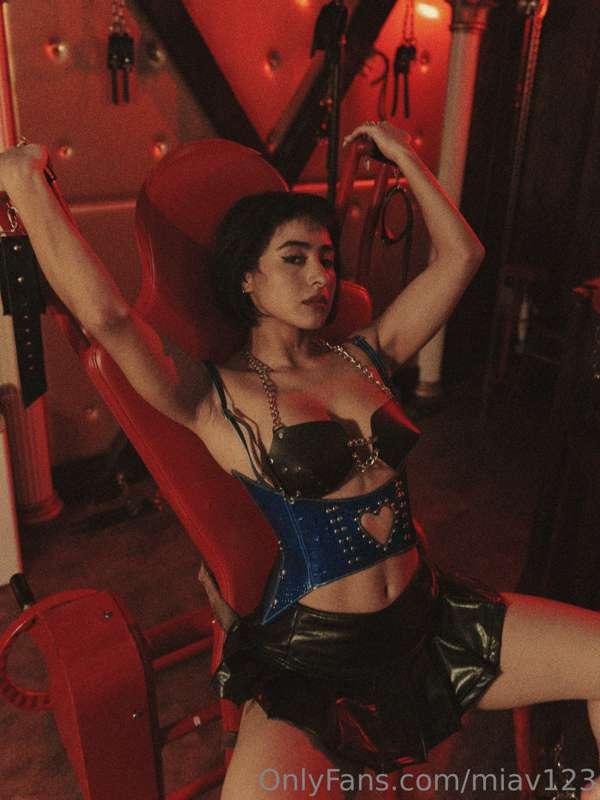 My kinky side has been coming out lately...