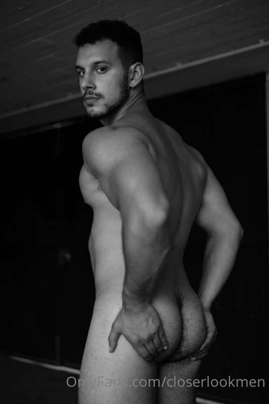 closerlookmen image #0