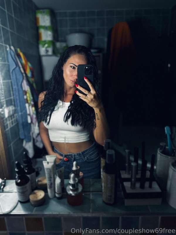 Follow👉 @coupleshow69 https://onlyfans.com/coupleshow69