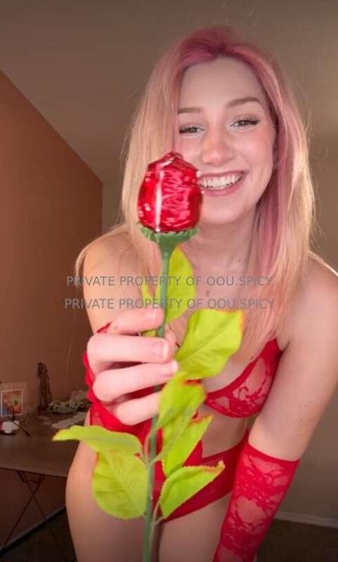 Wanna be my Valentine?🌹CHECK YOUR DM'S NOW 💘💘💘