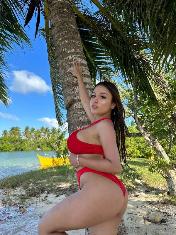 U need an island girl in ur life and that’s me ☺️