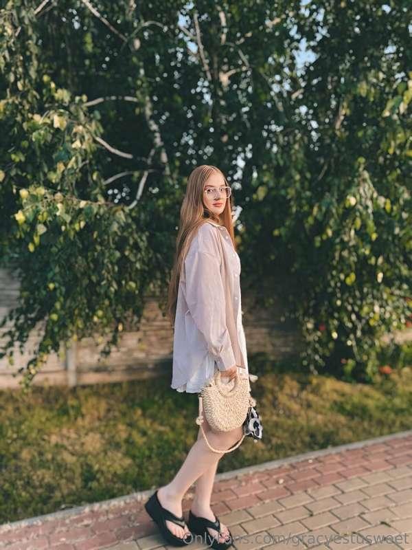 Outfit says "chic summer" but the walk was mostly to find sn..