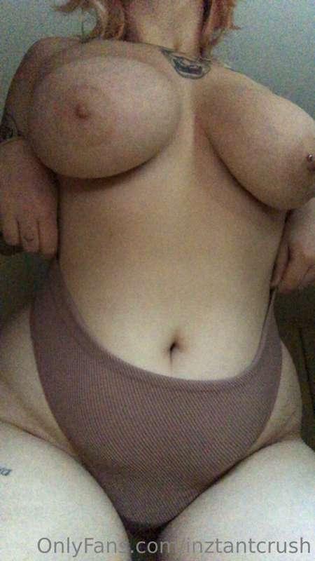 i havent felt inspired to take nudes in the longest time sin..