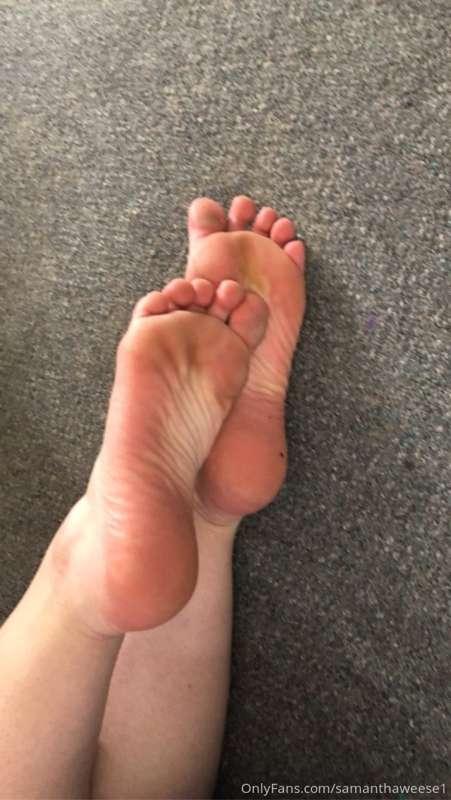 sammythickthighs1 image #0