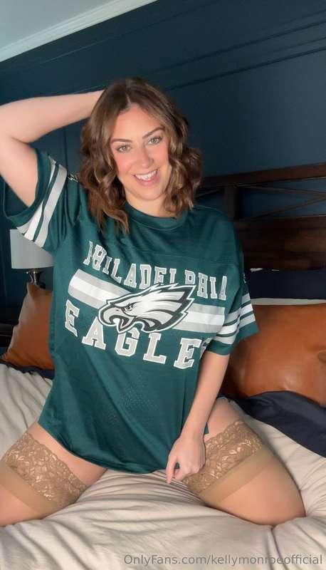 One Month to go 🏈 Who's your team? 😊