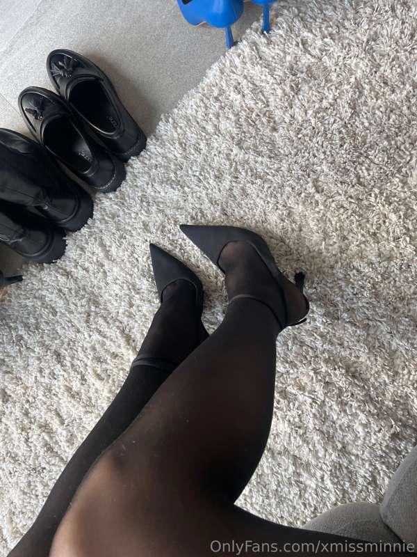 Stilettos and black pantyhose 🤌🏼