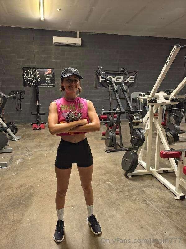 Crazy work going to the gym and riding the skis same day 😂😂