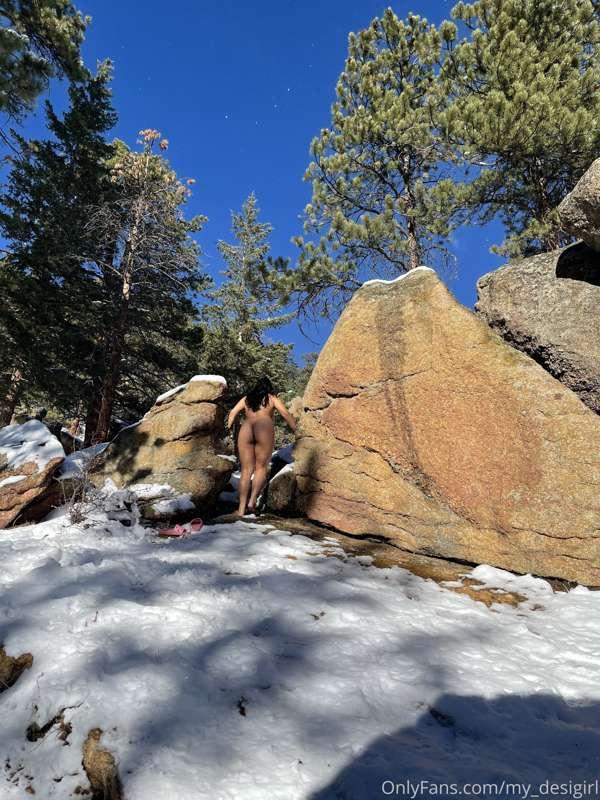 Yes, I took nudes in 30 degree weather :)