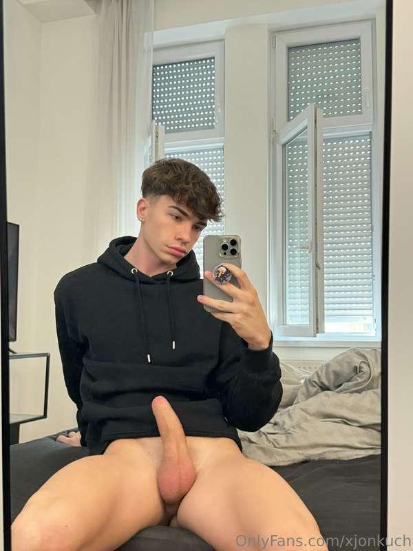 he wants to say hello 😛🍆