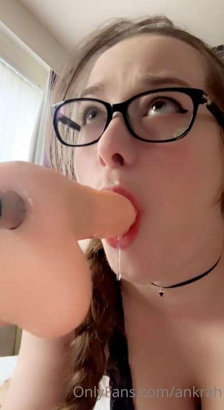Snapshots from my last video. Facefucking fun! With lots of ..