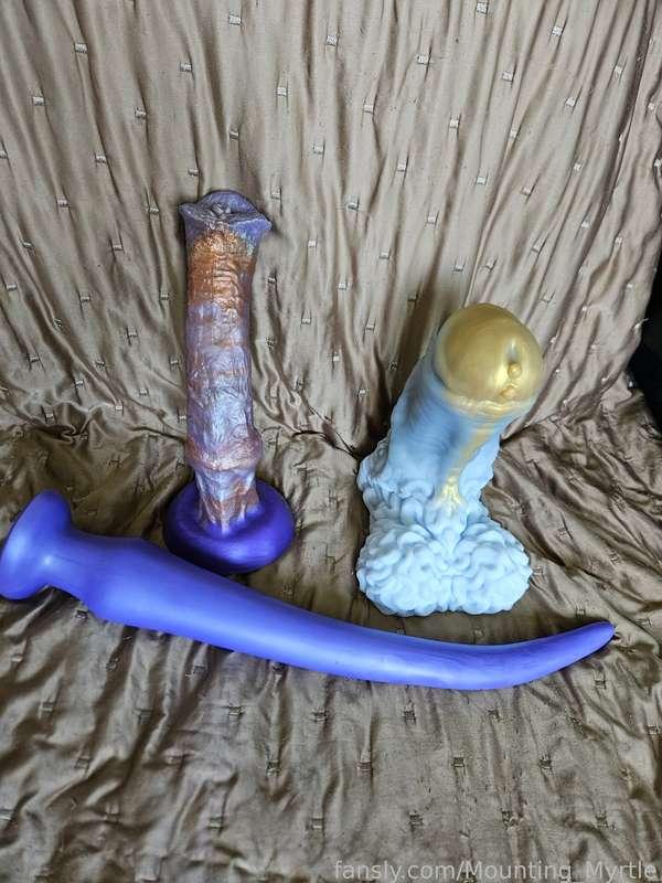🛑 New toy allert 🛑

I have been so lucky to be gifted this wonderful toys!
- Motown from Eroticexotic 
- XXL Rockman from Nothosaur 
- Large Slink from Square Peg Toys

Hopefully I will find time to film with all of them on Monday😁😁

I also have a large egg from Organotoy, a XXL Grick from The Wandering Bard and a XXXL Tuna Can Jerry on the way😍😍 so I have a busy summer ahead😁

Next month is my birthday, and I'm planning on making a fun birthday video for my day😁 any sploshing fans here? 😉🎂🧁🍦
Additional to a birthday video, I'm planning on making a VERY SPESIAL video for anyone who is buying something of my Throne wishlist during August 😁 you don't want to miss that one! 😉😁