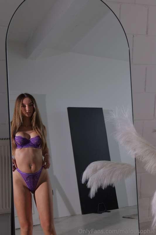 Wie findest du steht mir die 🔥 Lingerie in dieser 💜 Farbe? 💋