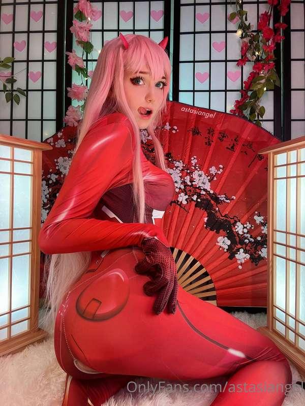 Upsss🧐 Zero Two cosplay ❤️‍🔥