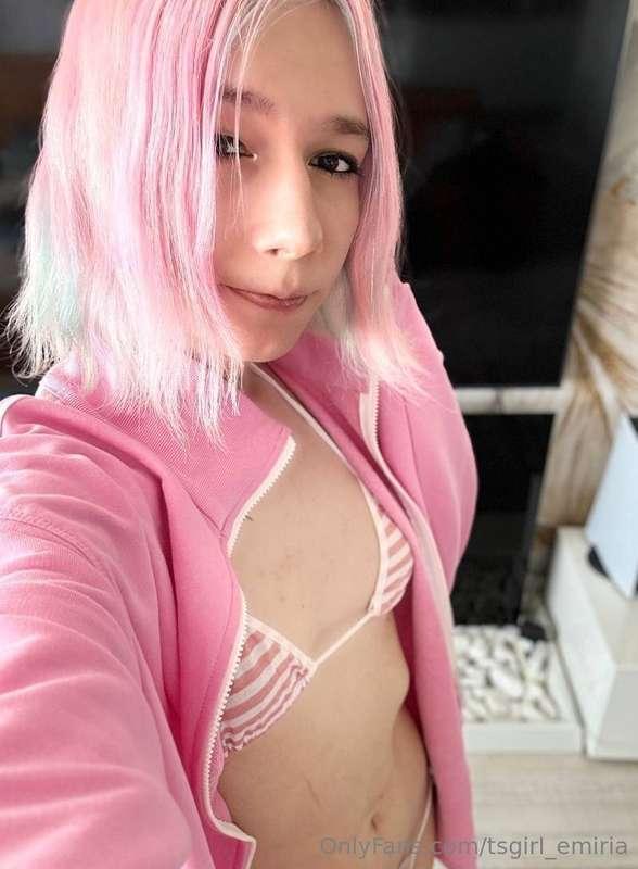 I filmed this after a hot bath and a long stretch in bed…Sti..