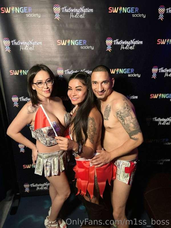 With one of my favorite couples! 🥵
@swingvibes @jayswing_ed ..
