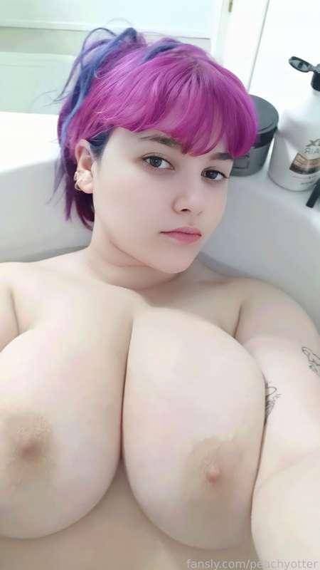 peachyotter image #2