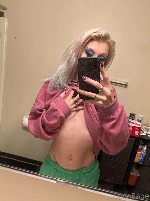 Reminder! Daily To subscribe to VIP for free boobs basically..