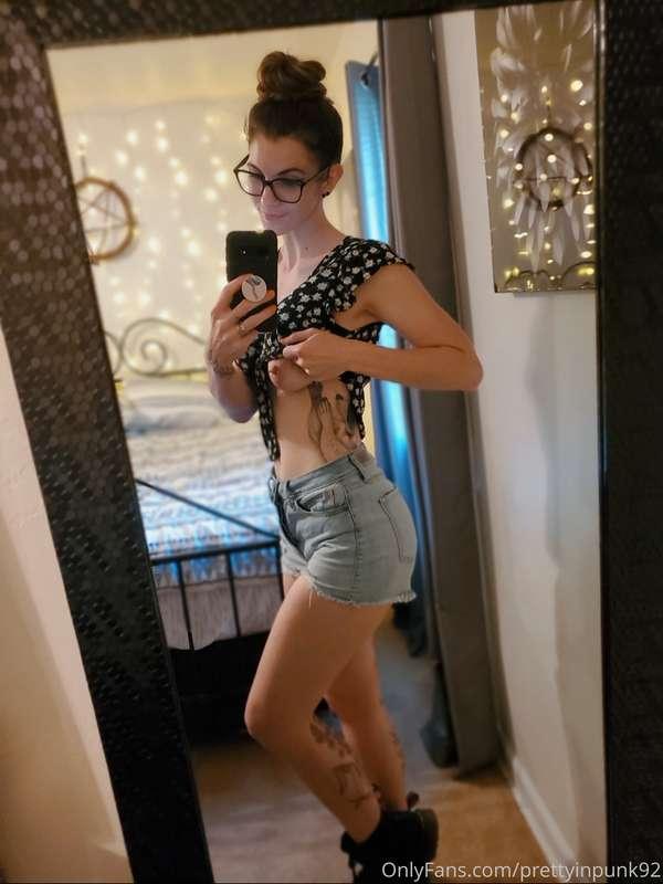 Come run some errands with me and you can touch my butt all ..