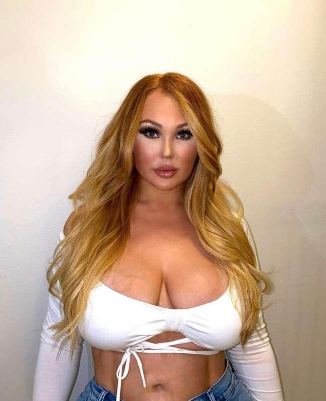 Like this post if you like MILFs