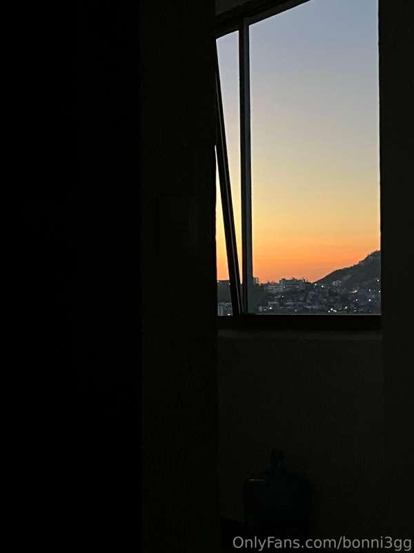 🌅