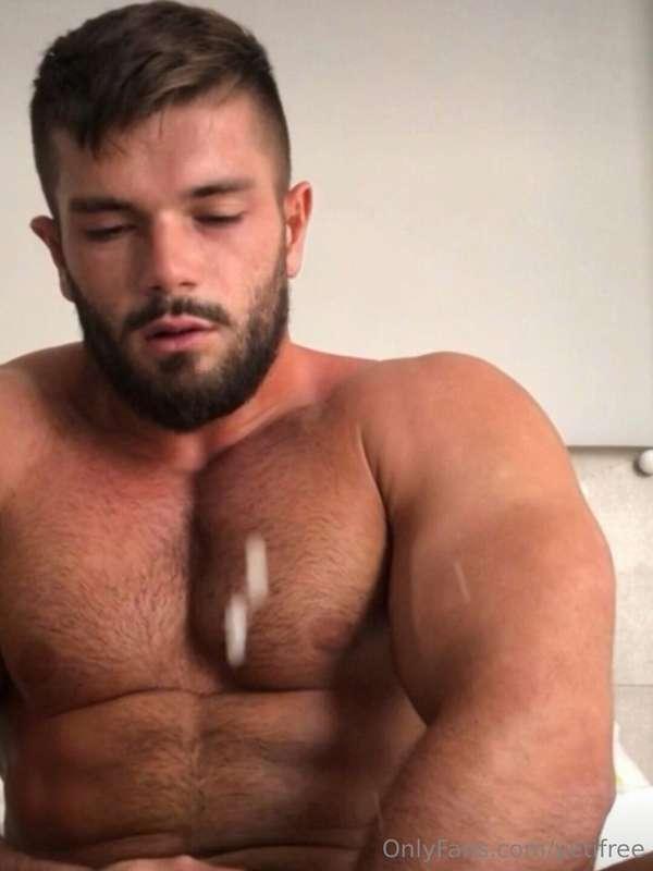 Video 22In this video, I jerk off and shoot one of the most ..