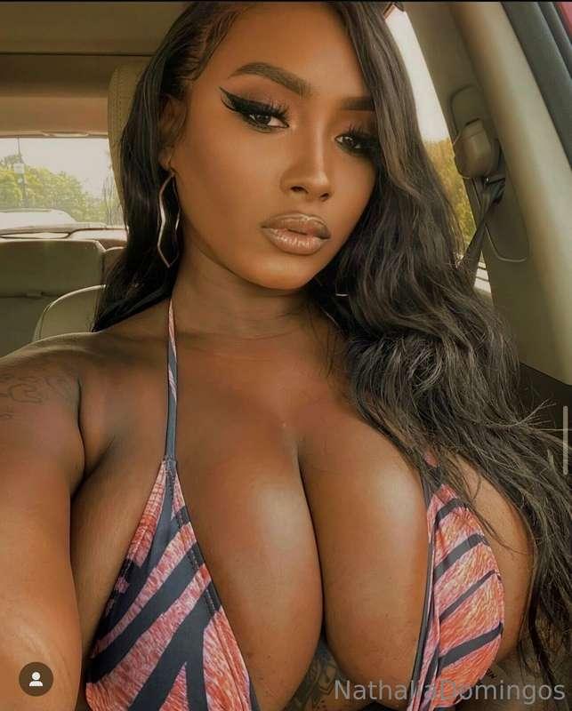 My private DMs are going to blow your mind trust me 😈