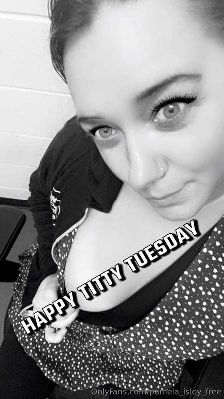 Always uncensored on my VIPOnlyfans.com/pamela_isleyxxx