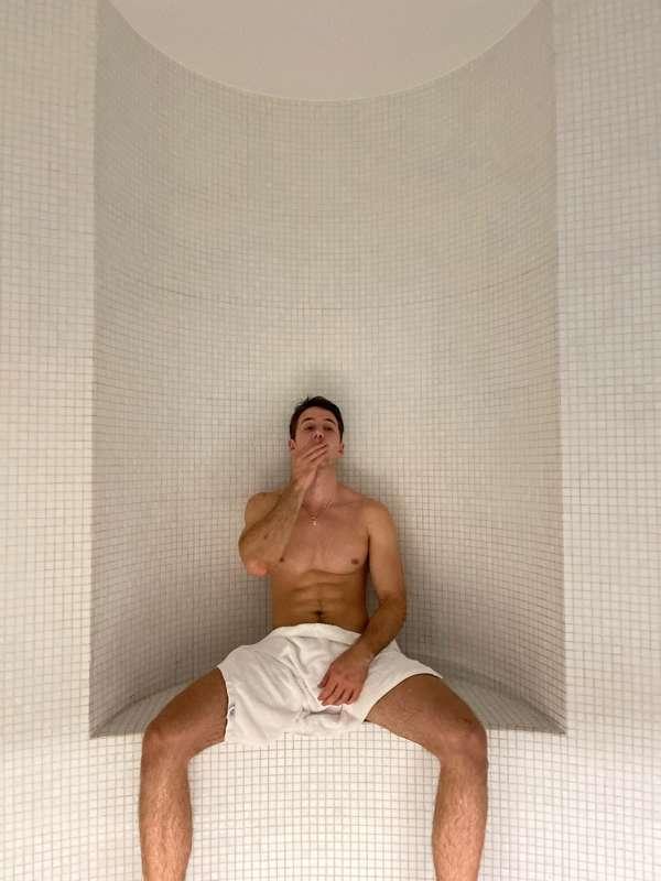 Had to get a little dirty in the sauna today💦 Who wants to c..