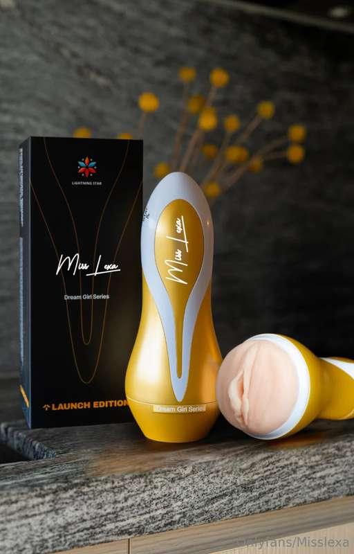 🚨Now available!!! Only 20 molds left!!🚨Miss Lexa pocket puss..