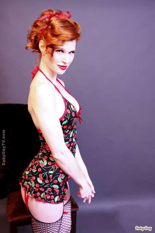 Surprises in your DM's Don't miss out 🎈🎉It’s MY BIRTHDAY 🎂 M..