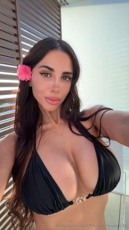 Il nero è diventato o no il tuo colore preferito? 🫦Has black..