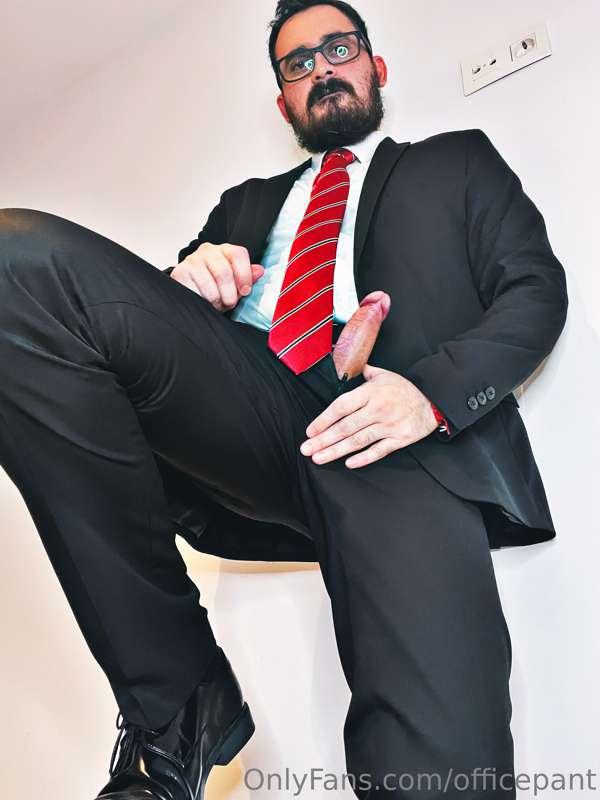 • 🇺🇸 My Cock, my suit and my ass. P2.
• 🇪🇸 Mi Polla, mi traj..