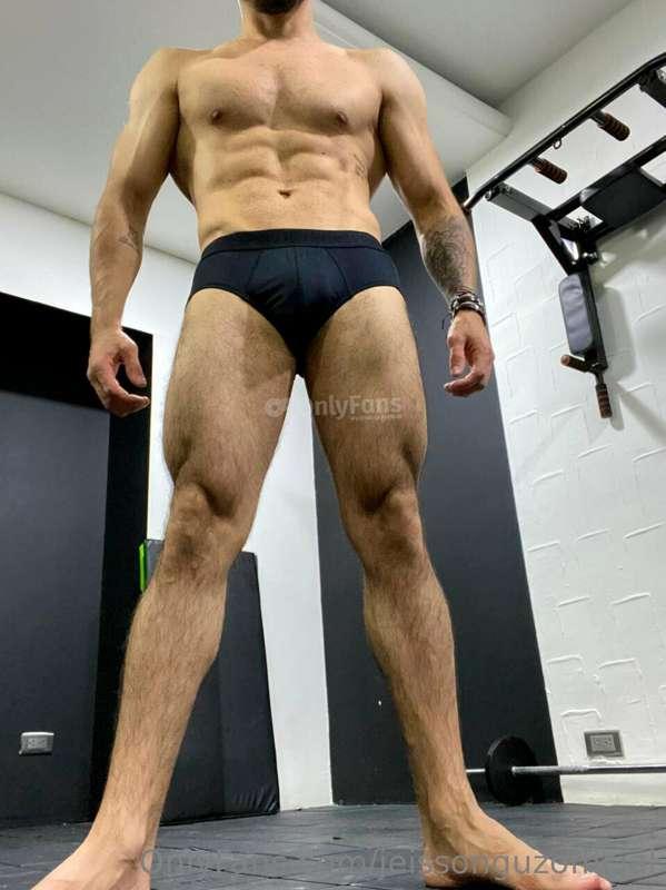 I feel so comfortable naked at the gym, wanna see my 🍆 when ..