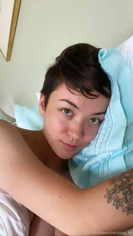 Good morning cuties 😘