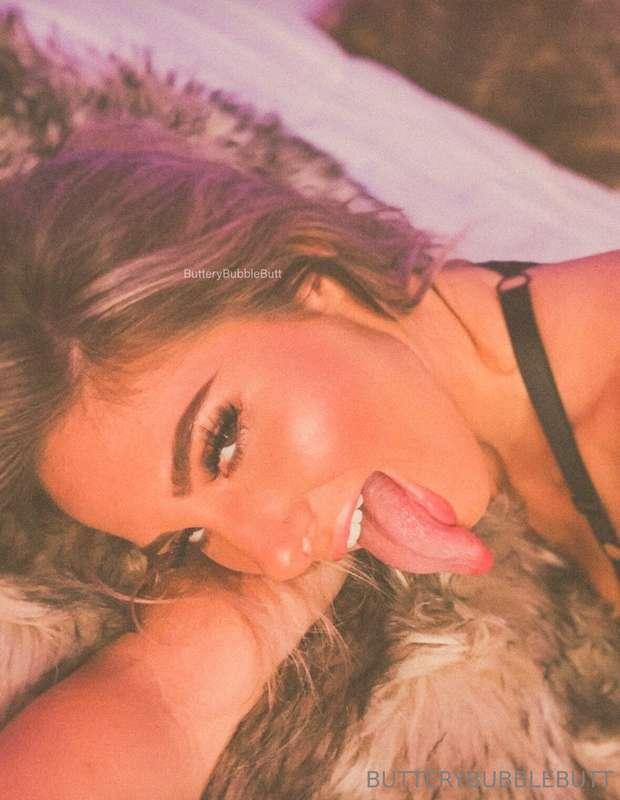 i promise i’ll deep throat that cock till you can’t handle i..