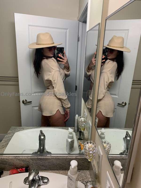 I got all the nudes 🌩️