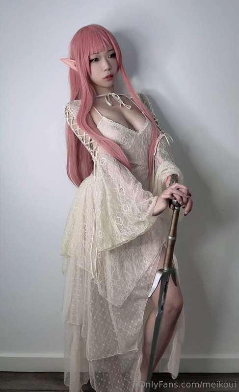 curious what elves would feel like? 🤭